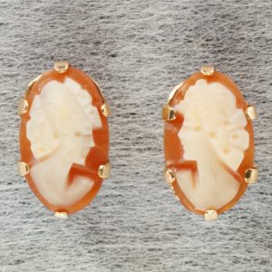 9ct Gold Cameo Stud Earrings For Pierced Ears Pre Owned