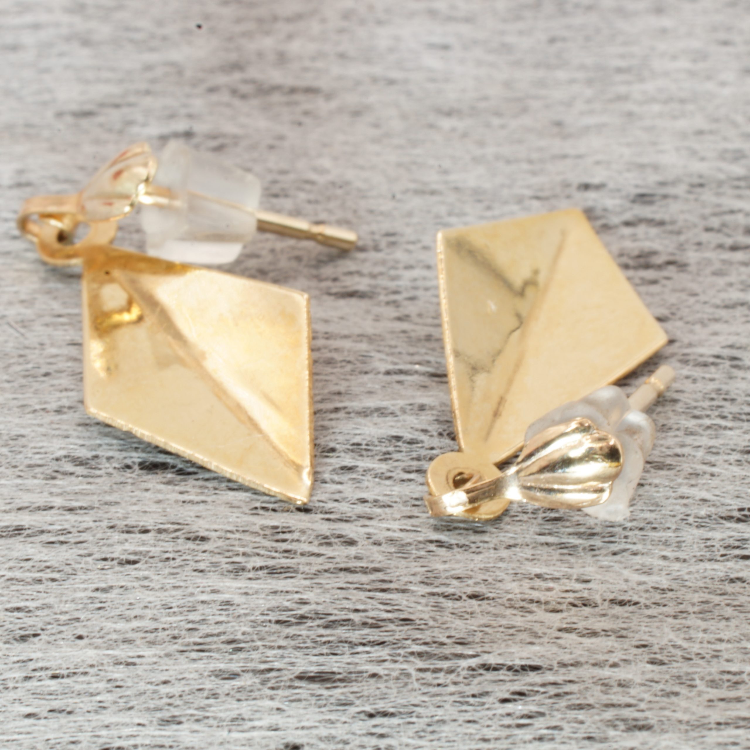 9ct Yellow Gold Kite Drop Earrings For Pierced Ears Pre Owned - Image 4