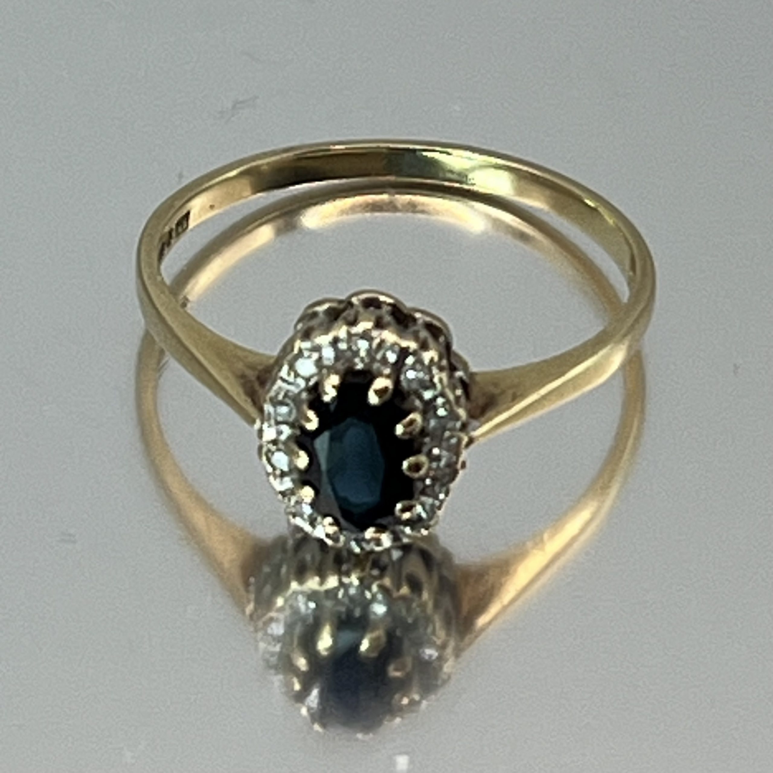 9ct Gold Blue Topaz & Diamond Halo Ring UK Size N Pre Owned