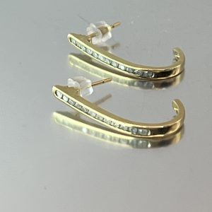 9ct Gold Diamond Dangle Drop Earrings Pierced Ears Pre Owned