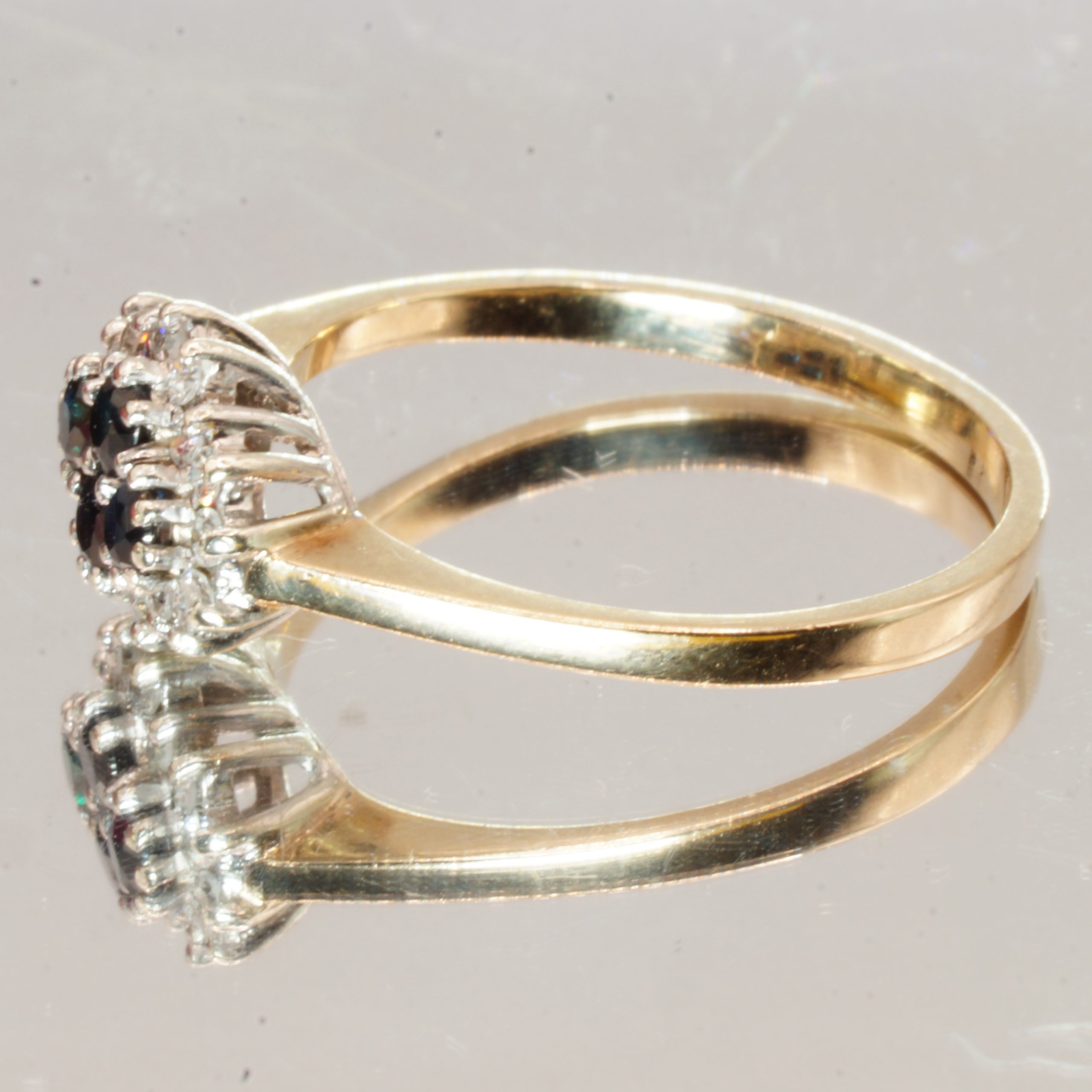 9ct Gold Sapphire Diamond Cluster Ring UK Size 0 Pre Owned - Image 2