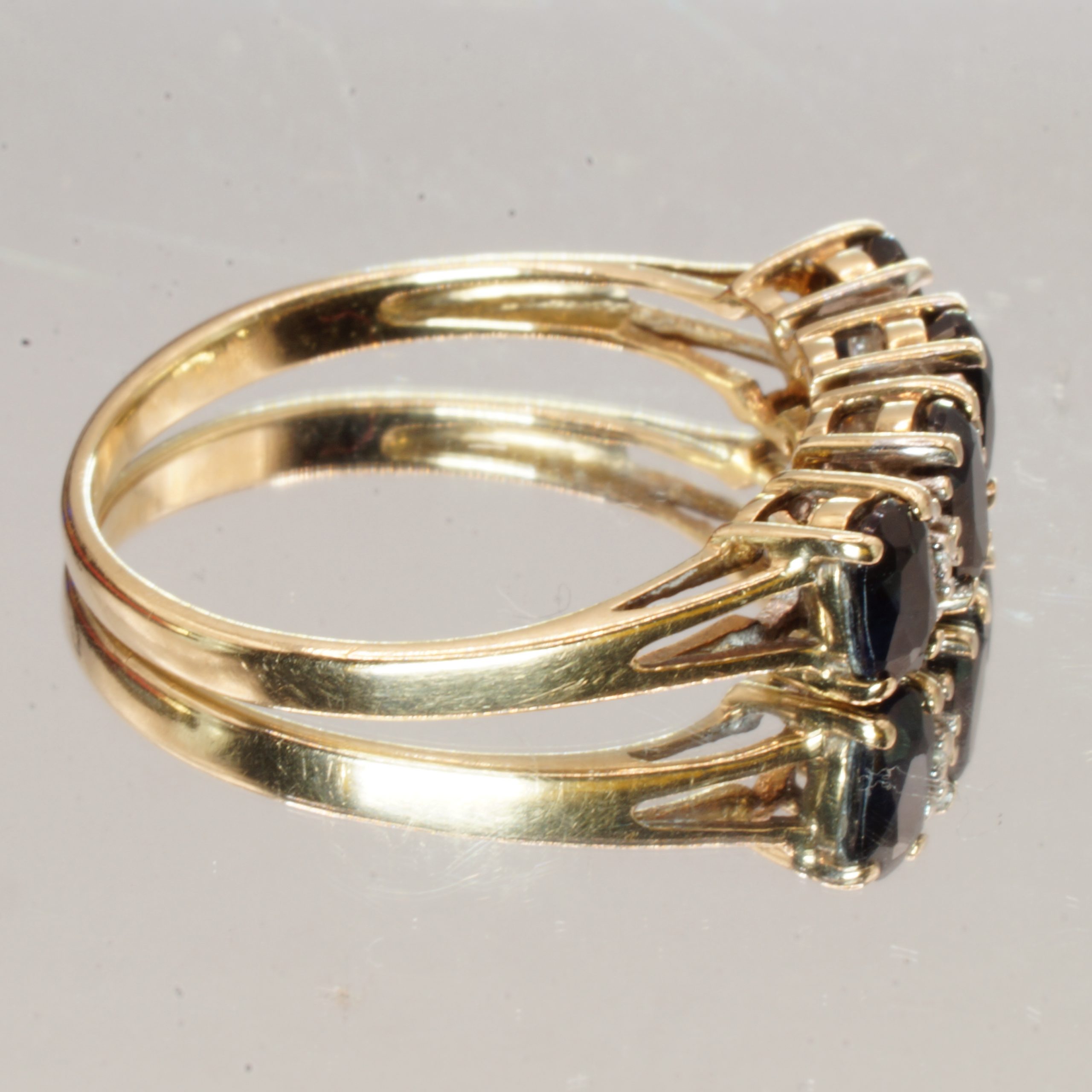 9ct Gold Sapphire & Diamond Ring UK Size O1/2 Pre Owned - Image 3