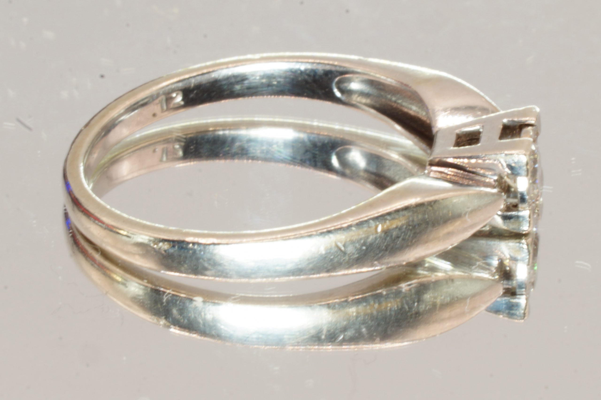 9ct White Gold & Diamond Solitaire Ring UK Size L1/2 Pre Owned - Image 3