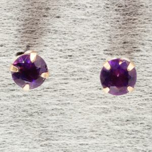 9ct Yellow Gold Amethyst Stud Earrings Pierced Ears Pre Owned