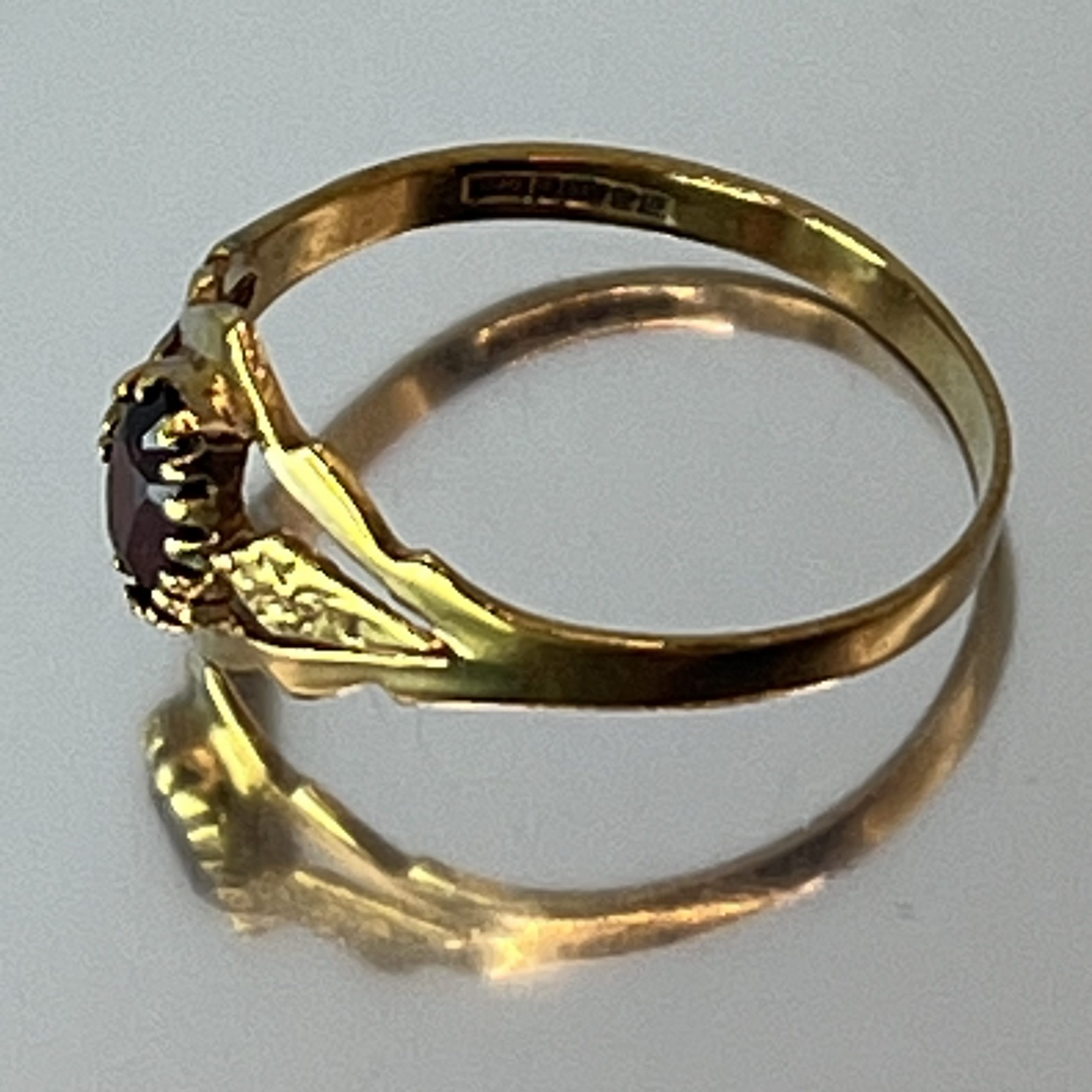 9ct Yellow Real Gold Dress Ring Hallmark UK Size Q Pre Owned - Image 2