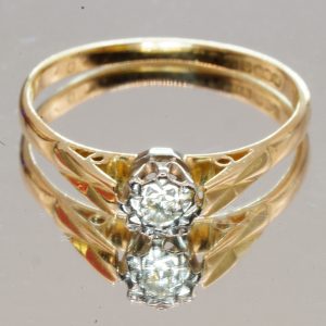 18ct Gold Diamond Solitaire Hallmark Ring UK Size O Pre Owned