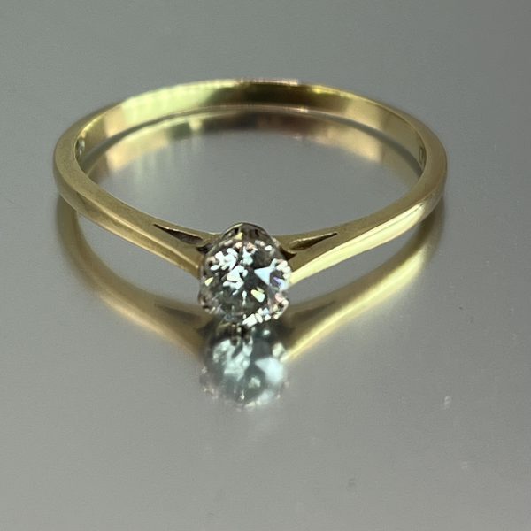 18ct Gold Diamond Solitaire Hallmark Ring UK Size W Pre Owned