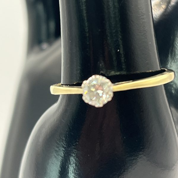 18ct Gold Diamond Solitaire Hallmark Ring UK Size W Pre Owned - Image 5