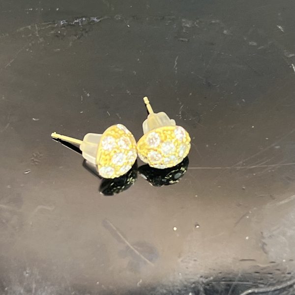 9ct Real Gold Stud Earrings For Pierced Ears Pre Owned - Image 2