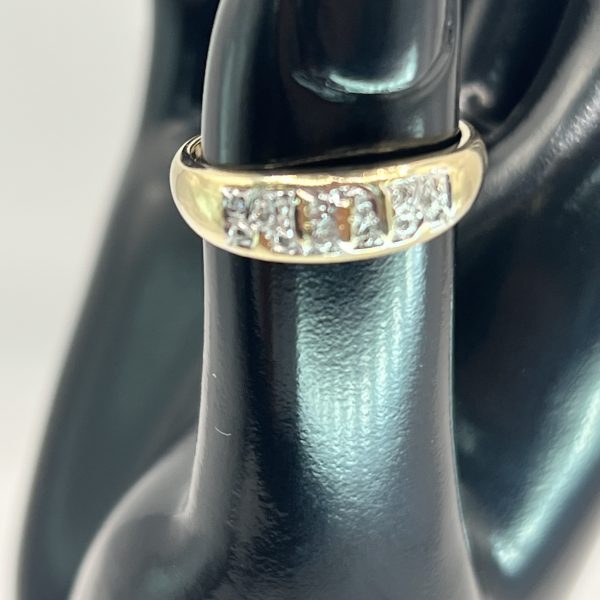 9ct Yellow Gold Diamond MUM Ring UK Size N1/2 Pre Owned - Image 6