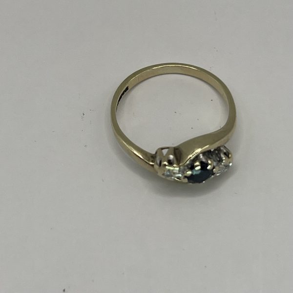 9ct Gold Diamond Sapphire Crossover Trilogy Ring UK Size I Preowned - Image 5