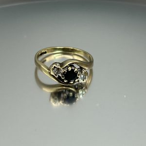 9ct Gold Diamond Sapphire Crossover Trilogy Ring UK Size I Preowned