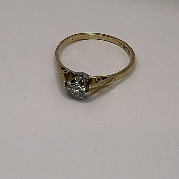 18ct Yellow Gold Diamond Solitaire Hallmark Ring UK Size O Pre Owned - Image 3