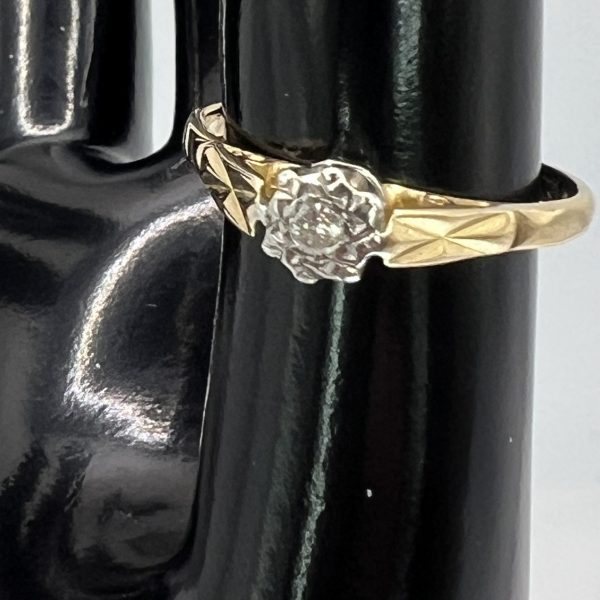 18ct Yellow Gold Diamond Solitaire Hallmark Ring UK Size O Pre Owned - Image 6