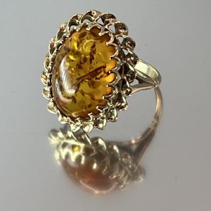 9ct Gold Baltic Amber Cabochon Cocktail Ring UK Size N1/2 Pre Owned