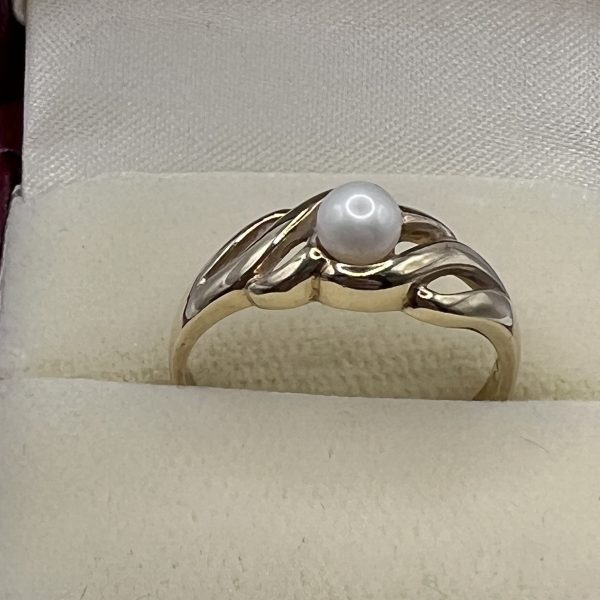 9ct Yellow Gold Pearl Ring Hallmark UK Size N1/2 Pre Owned - Image 4