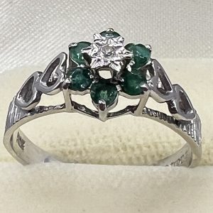 9ct White Gold Emerald Diamond Cluster Ring UK Size N Pre Owned