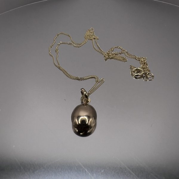 9ct Gold 18 Inch Light Chain with Coffee Bean Pendant Pre Owned - Image 3
