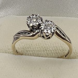 18ct Gold Diamond Crossover Ring Hallmark UK Size P Pre Owned