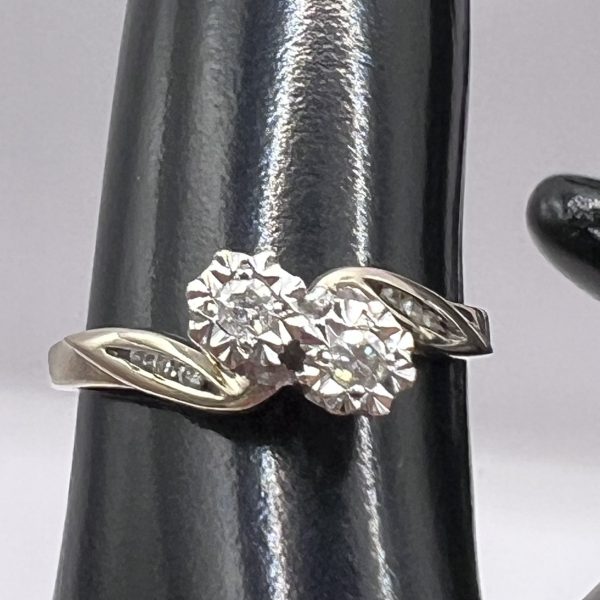 18ct Gold Diamond Crossover Ring Hallmark UK Size P Pre Owned - Image 5