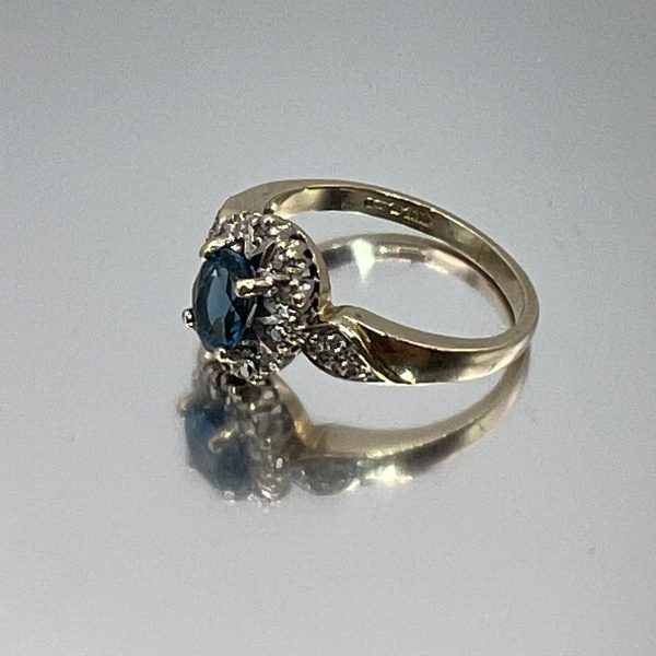 9ct Gold Blue Indigolite Diamond Halo Ring UK Size M1/2 Pre Owned - Image 3