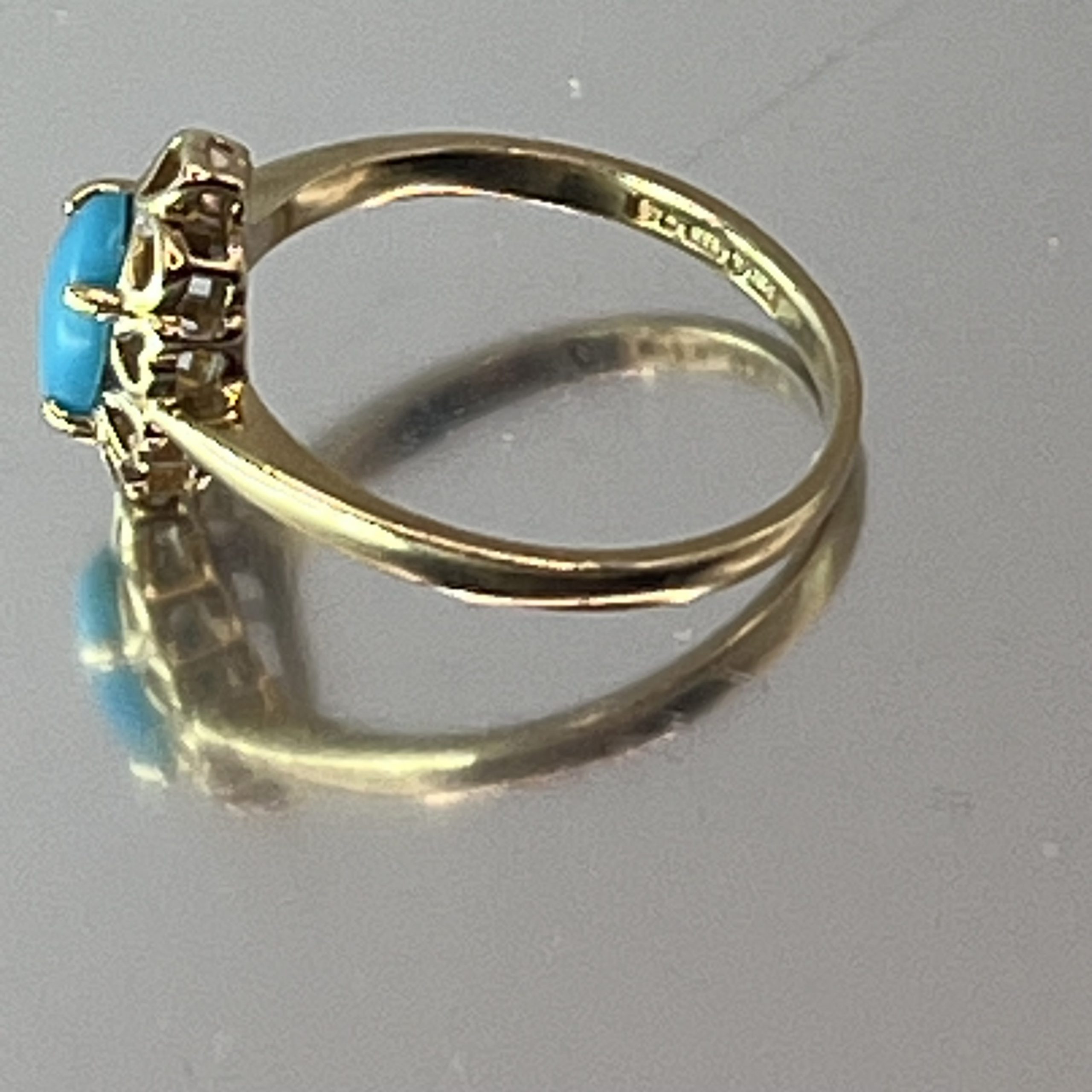 9ct Gold Single Turquoise Ring Hallmark UK Size K1/2 Pre Owned - Image 2