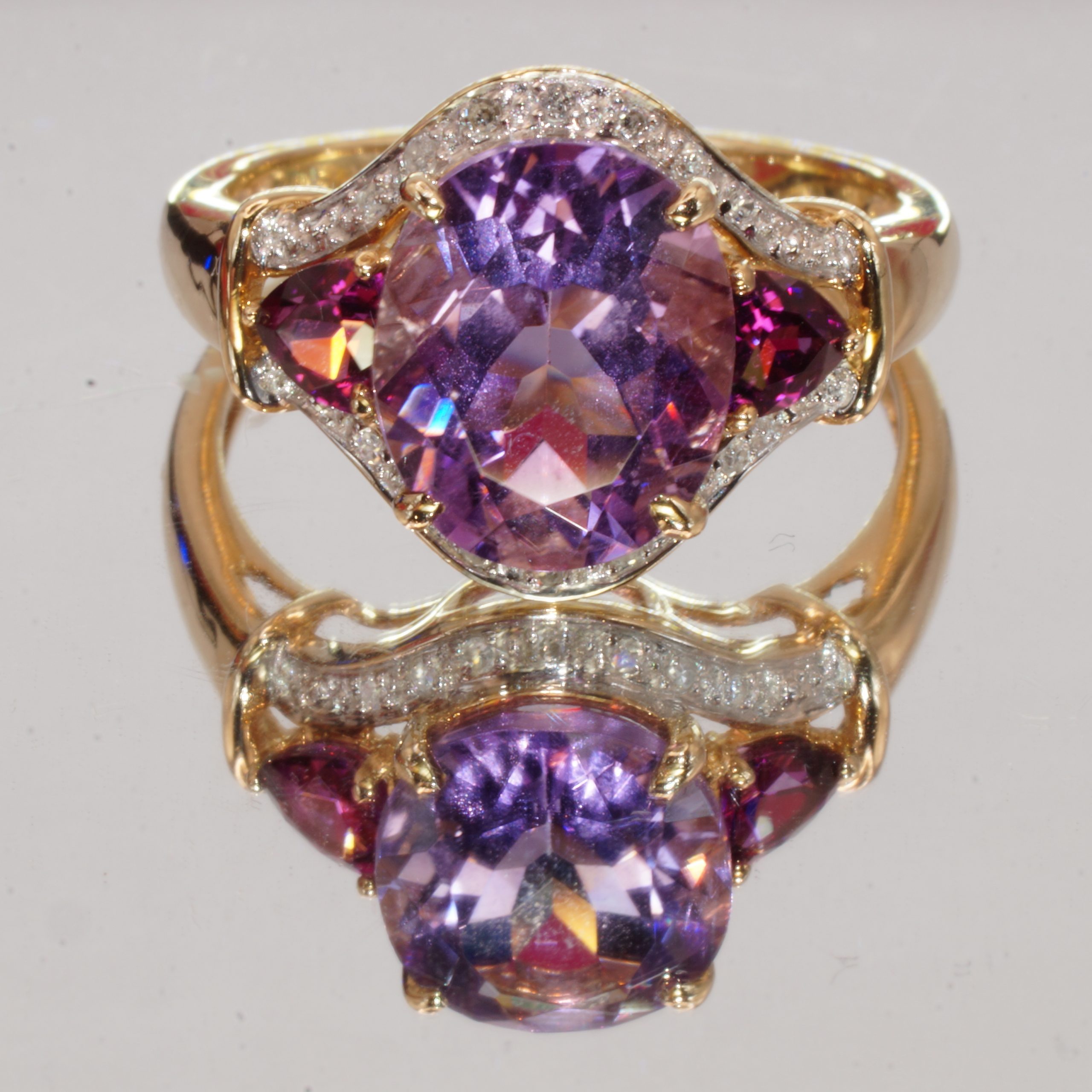9ct Yellow Gold Amethyst Diamond Ring UK Size N1/2 Pre Owned