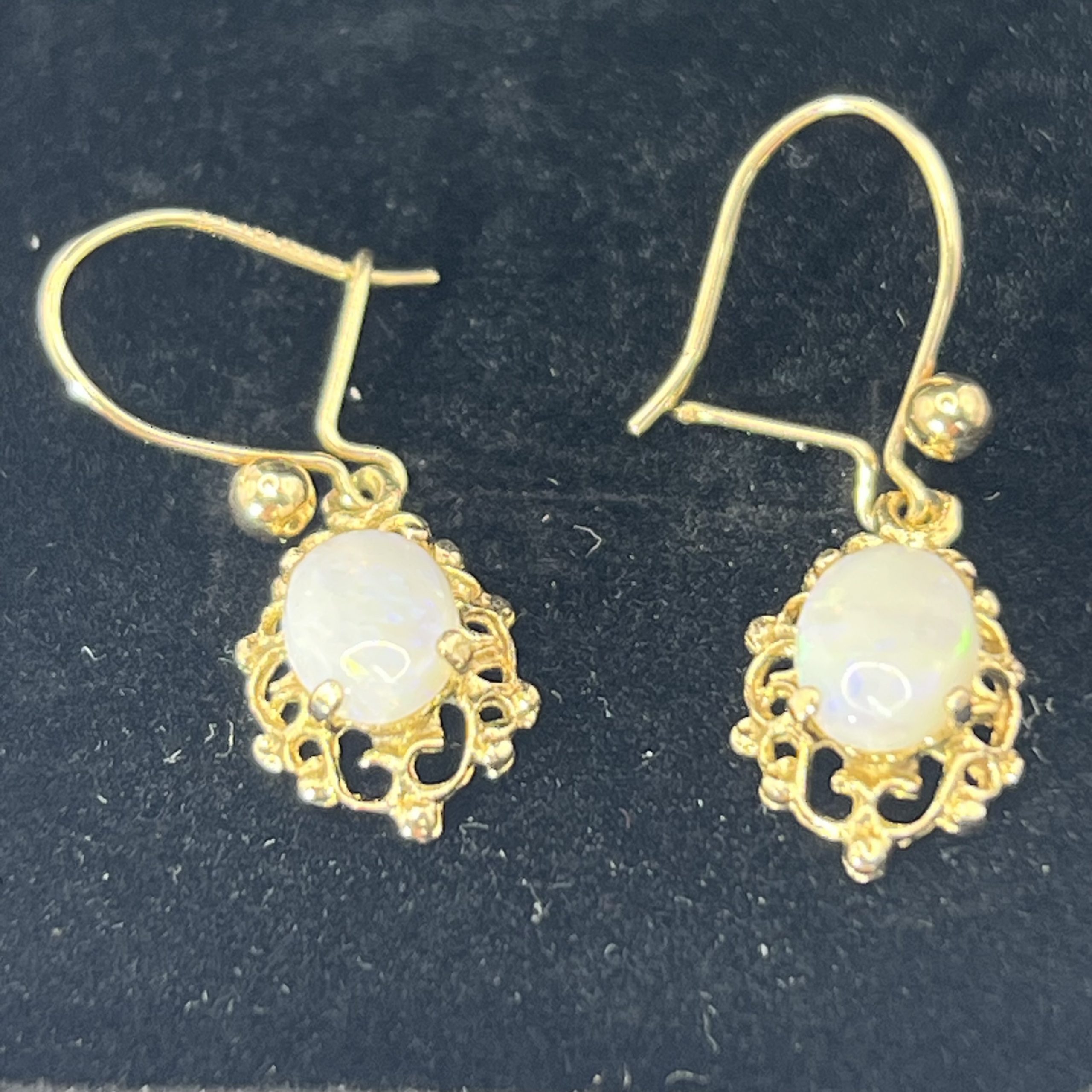 9ct Yellow Gold Opal Dangle/Drop Earrings Pierced Ears Pre Owned - Image 3