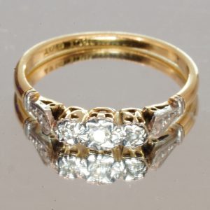 18ct Gold Diamond Platinum Classic Ring UK Size N Pre Owned