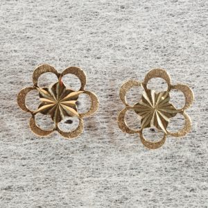 9ct Gold Flower Stud Earrings Pierced Ears Pre Owned