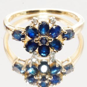 9ct Gold Sapphire Cluster Ring Hallmark Pre Owned UK Size R1/2