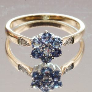 9ct Gold Tanzanite Diamond Cluster Ring Pre Owned UK Size P
