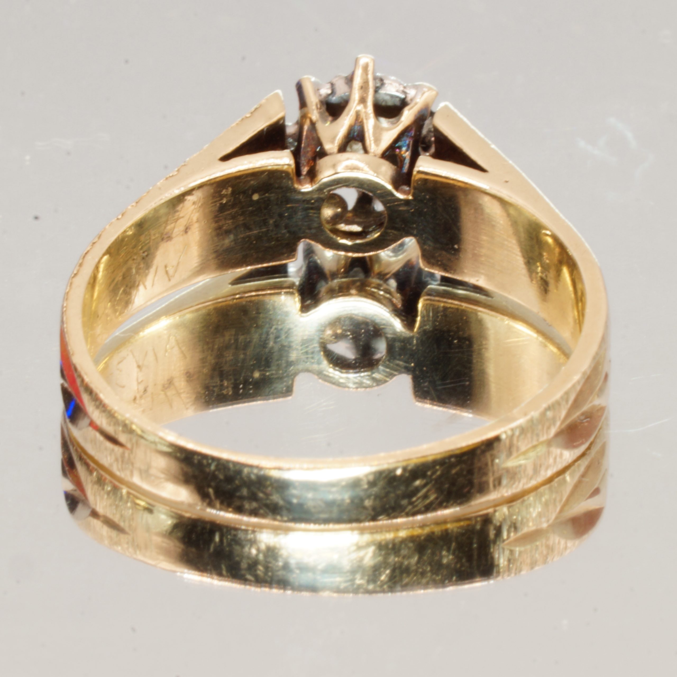 9ct Yellow Gold Diamond Solitaire Hallmark Pre Owned UK Size N - Image 4