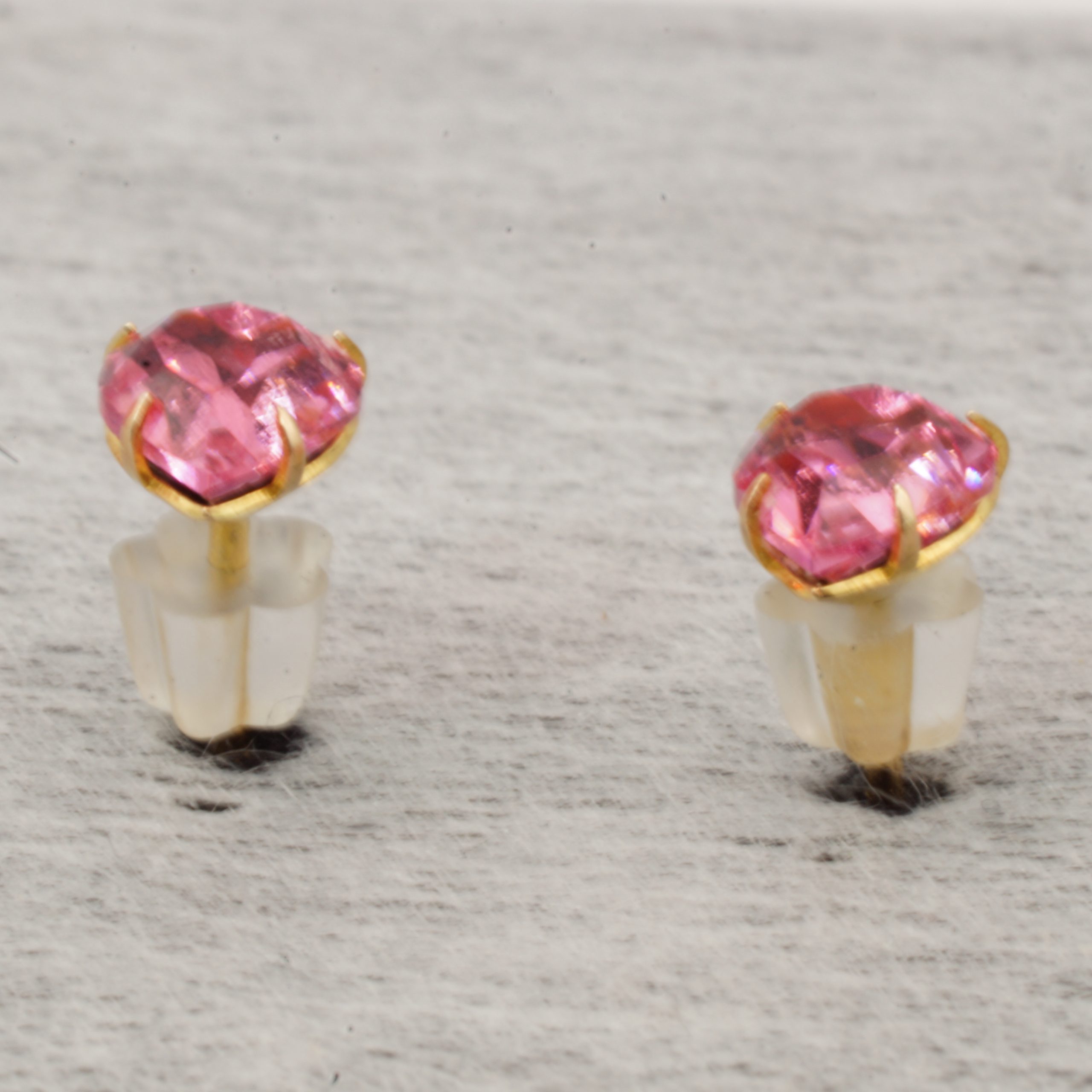 9ct Gold Pink Topaz Stud Earrings Pierced Ears Pre Owned - Image 2