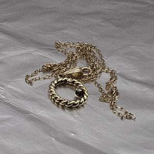 9ct Yellow Gold 18 Inch Light Chain Pendant Hallmark Pre Owned