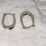 9ct Gold Hoop Earrings Hinge Closure Pre Owned Pierced Ears
