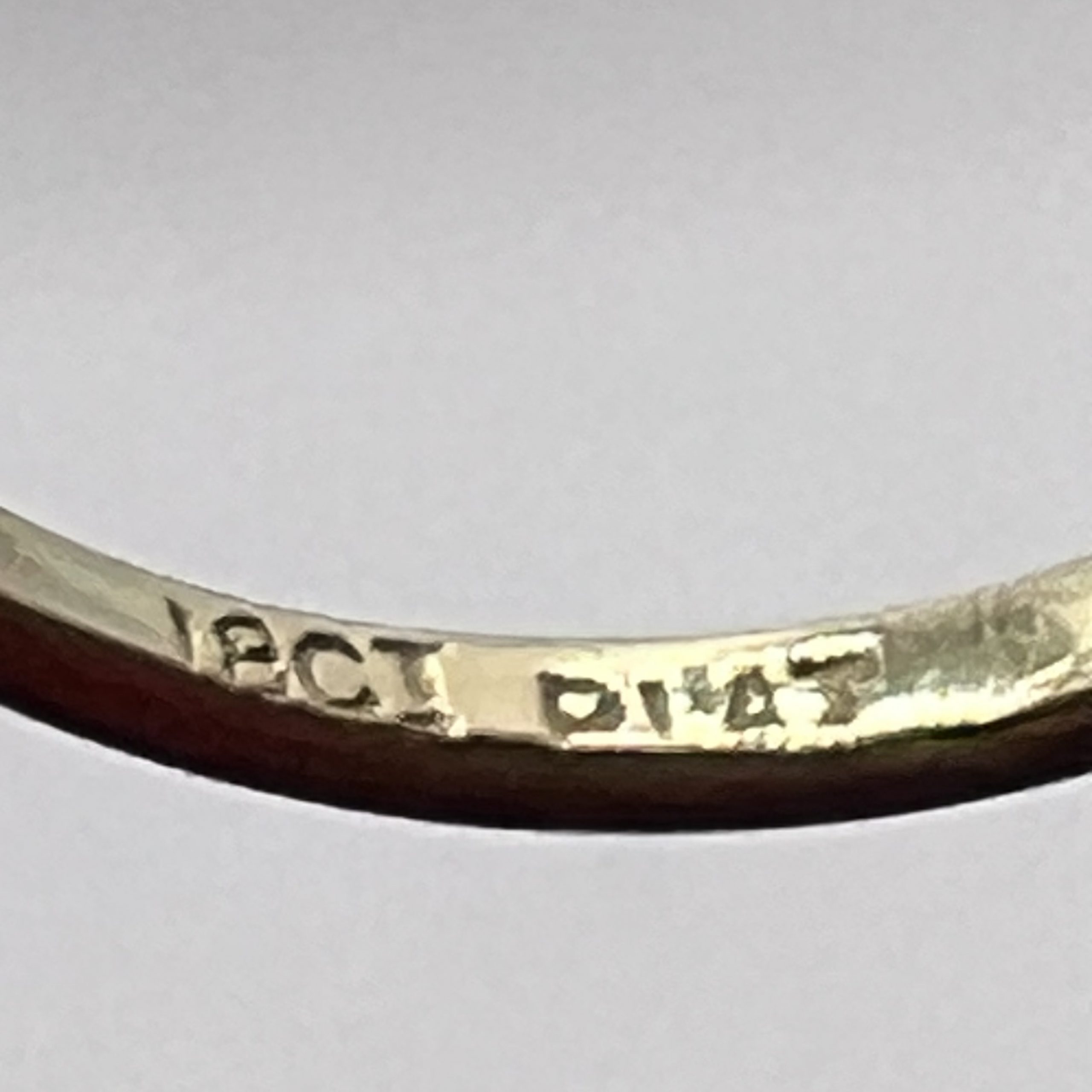 18ct Gold Diamond Platinum Classic Ring UK Size N Pre Owned - Image 4