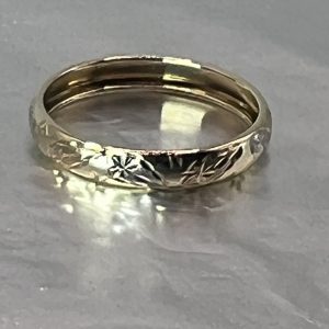 9ct Gold Light Weight Detail Band Hallmark UK Size U1/2 Pre Owned