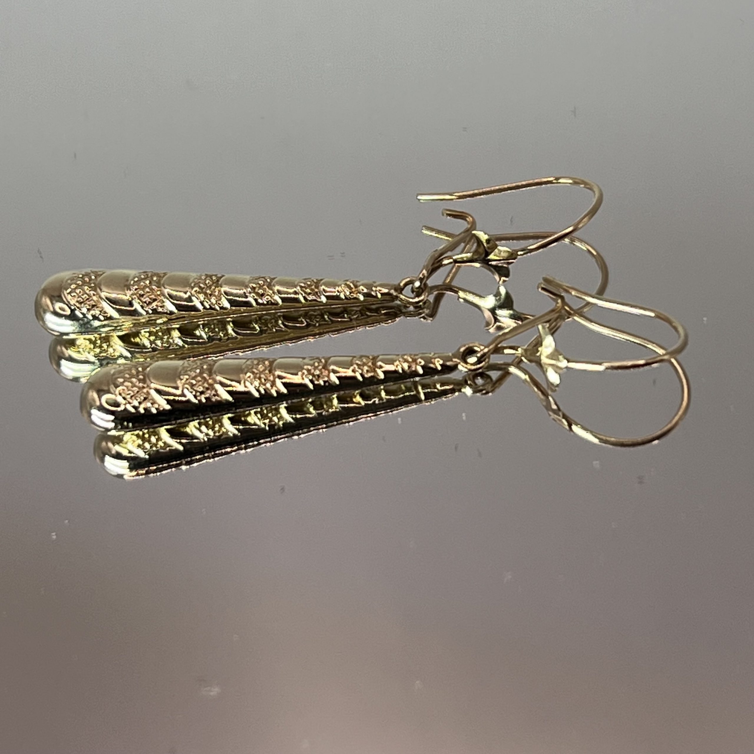 9ct Yellow Gold Dangle/Drop Earrings Pierced Ears Pre Owned - Image 2