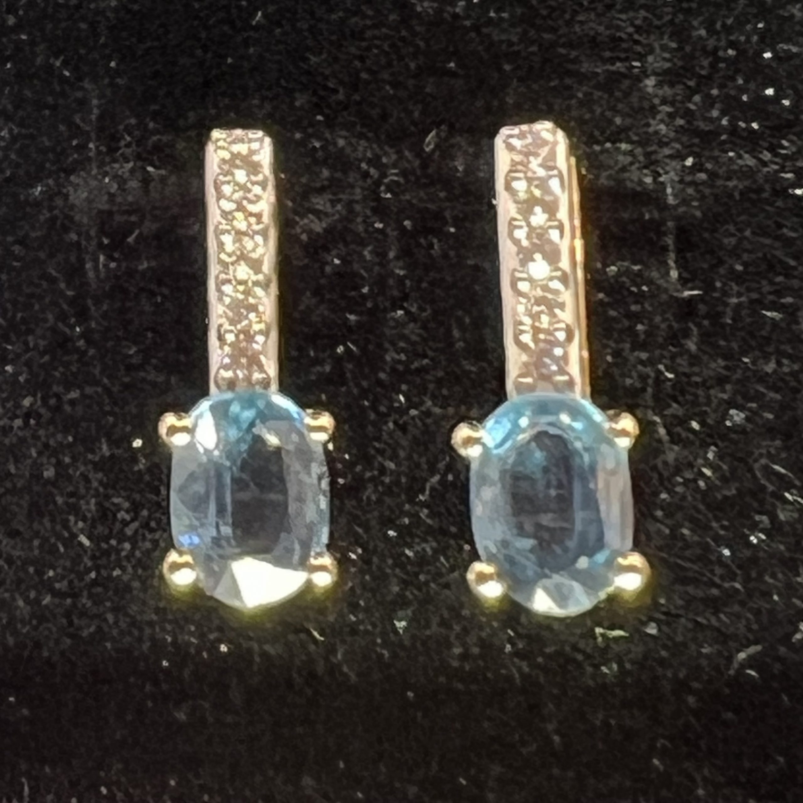 9ct Yellow Gold Topaz Dangle/Drop Earrings Pierced Ears Pre Owned - Image 4