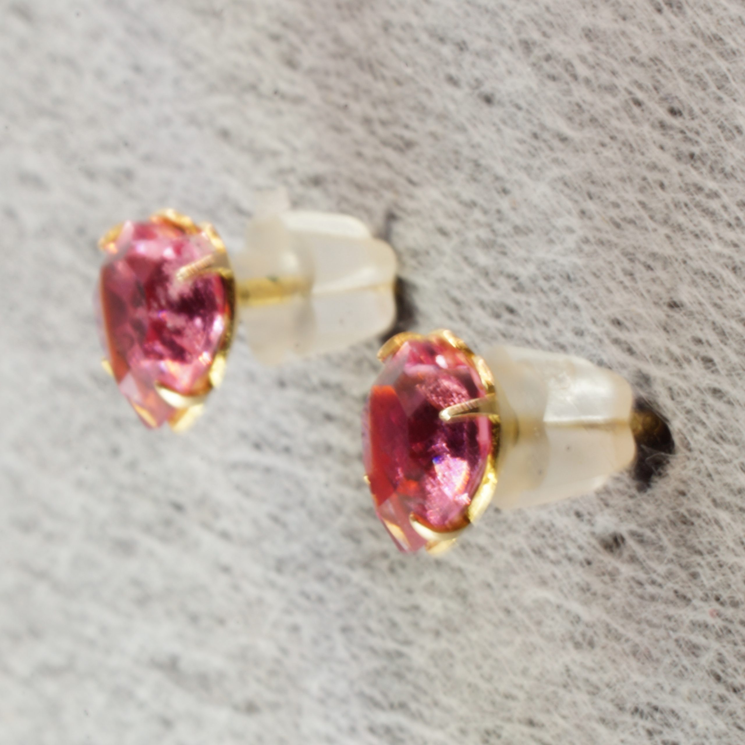9ct Gold Pink Topaz Stud Earrings Pierced Ears Pre Owned - Image 3