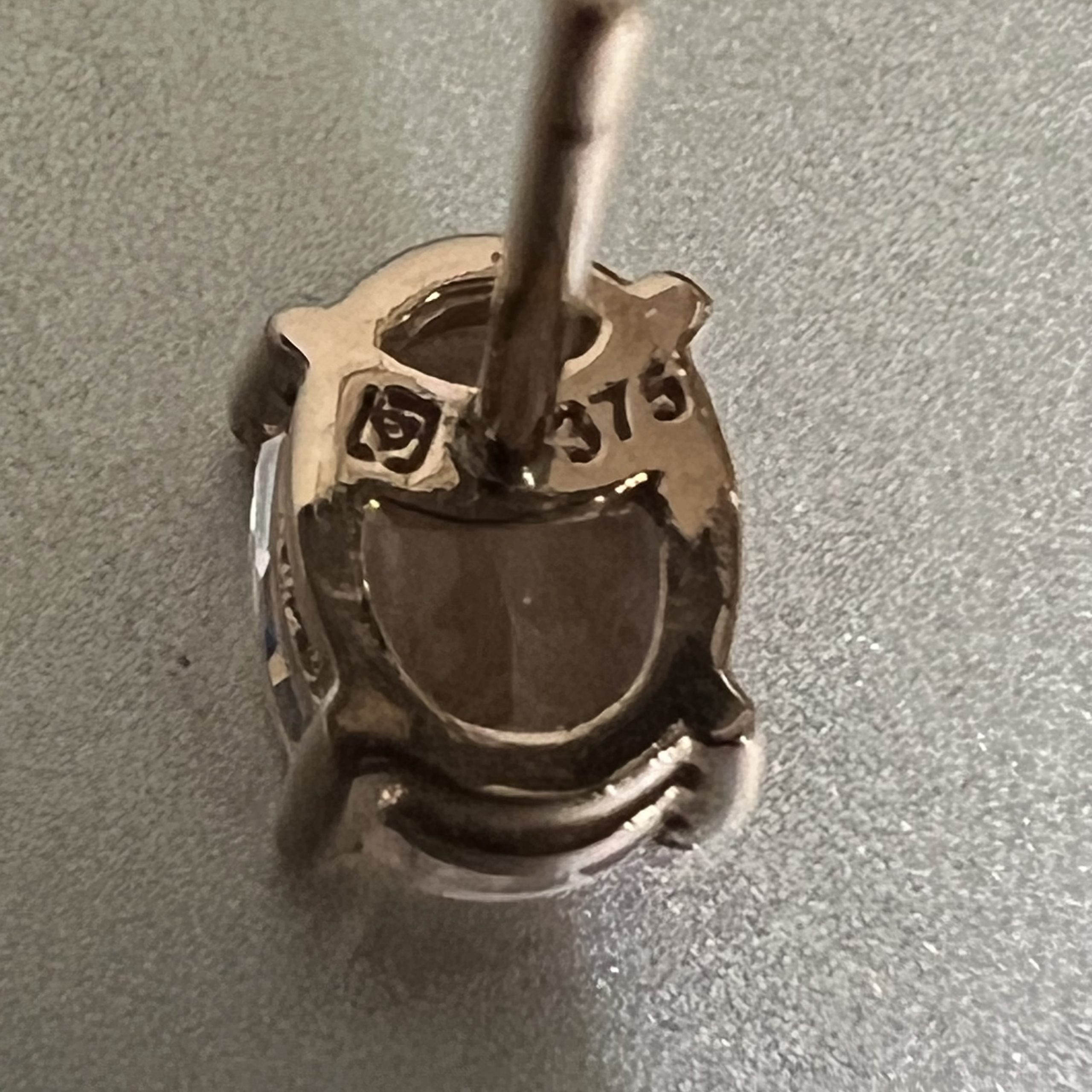 9ct Rose Gold Rose Quartz Stud Earrings Pierced Ears Pre Owned - Image 5