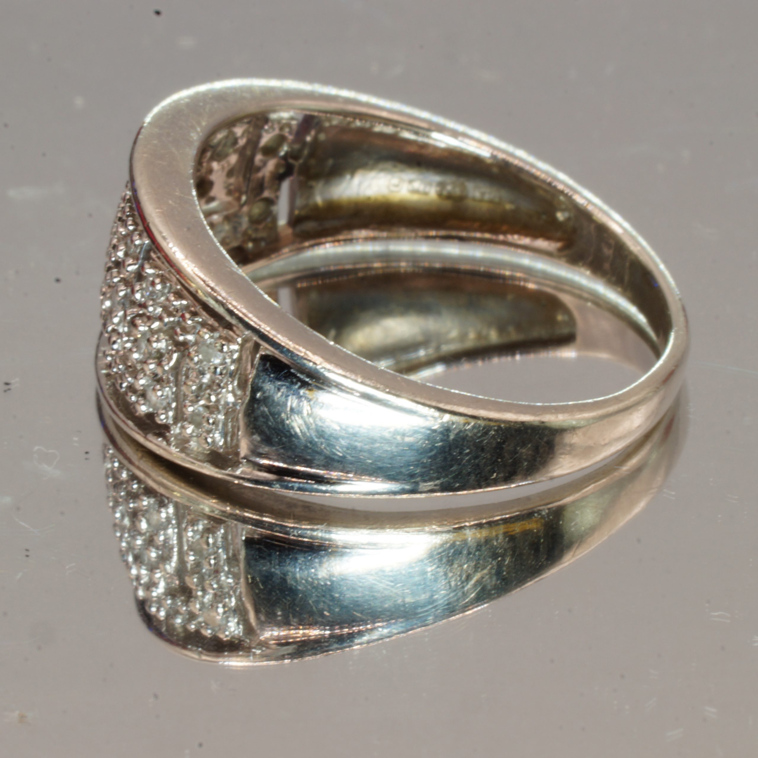 9ct White Gold Multi Diamond Ring Hallmark UK Size P Pre Owned - Image 2