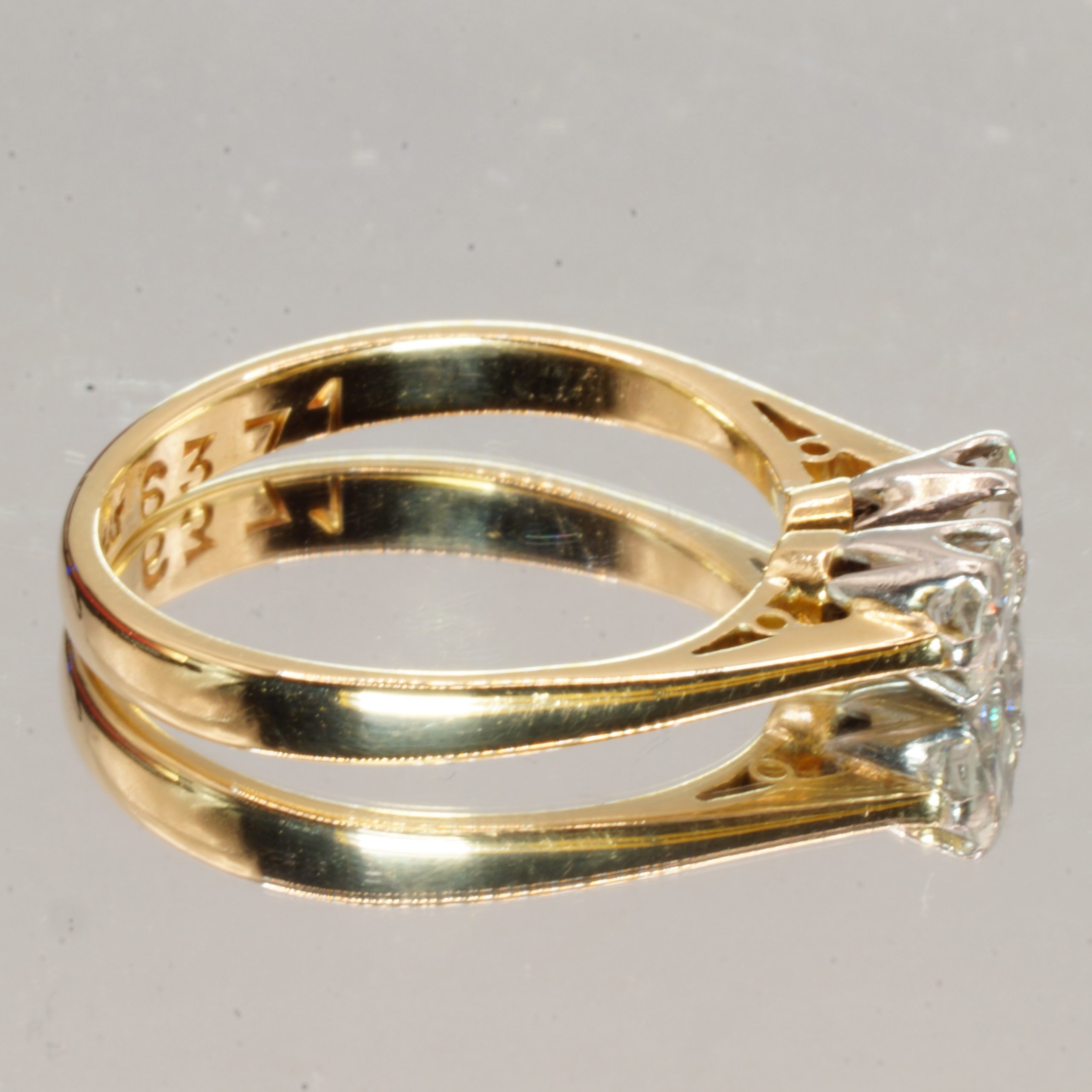 18ct Gold Diamond Engagement Ring UK Size K Pre Owned - Image 3