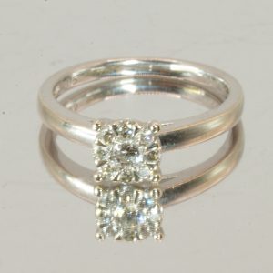 9ct White Gold Diamond Cluster Ring Hallmark UK Size Pre Owned