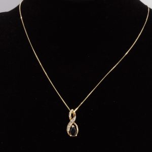 9ct Gold 18 Inch Chain Tourmaline Diamond Pendant Pre Owned