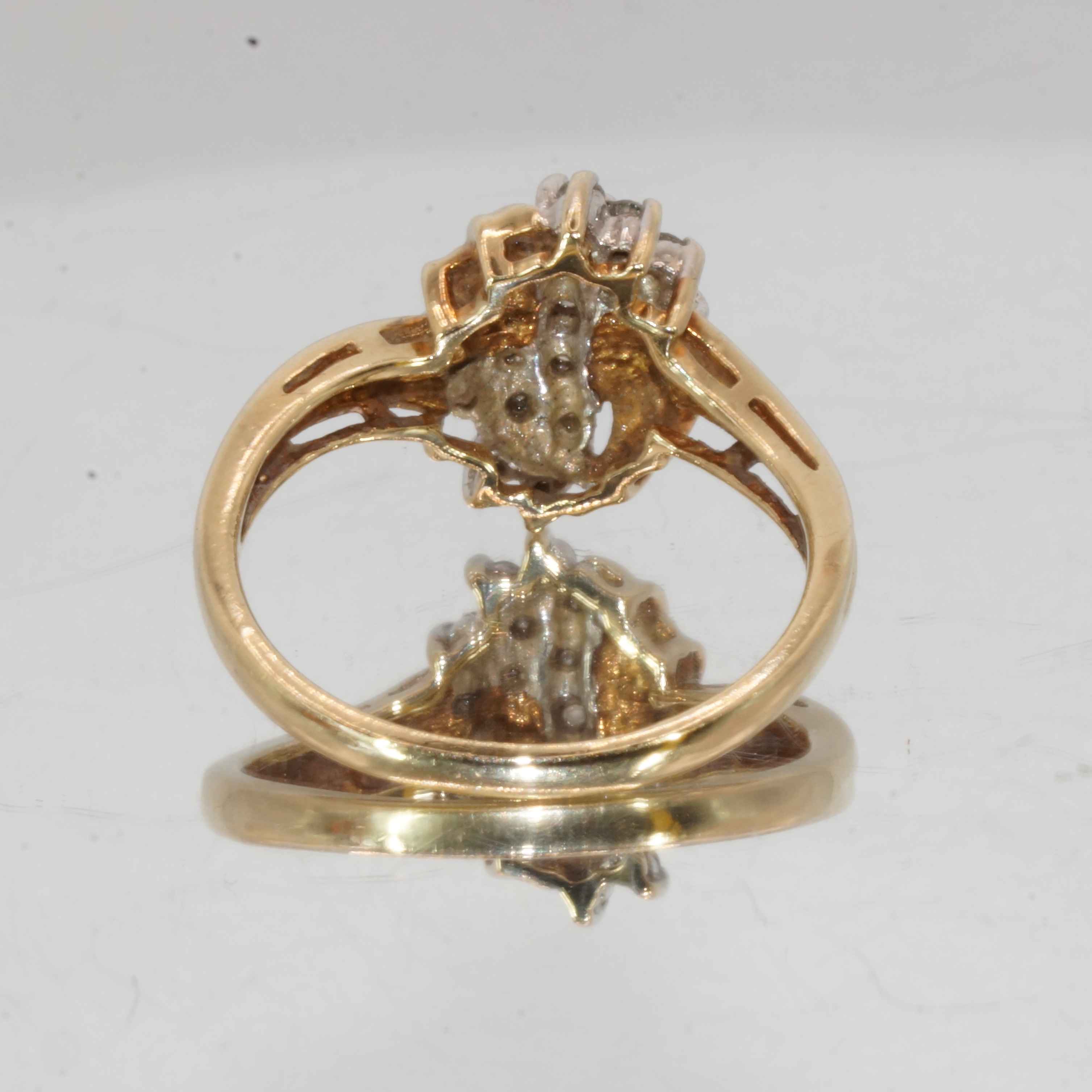9ct Gold Diamond Cluster Ring Hallmark UK Size M Pre Owned - Image 4