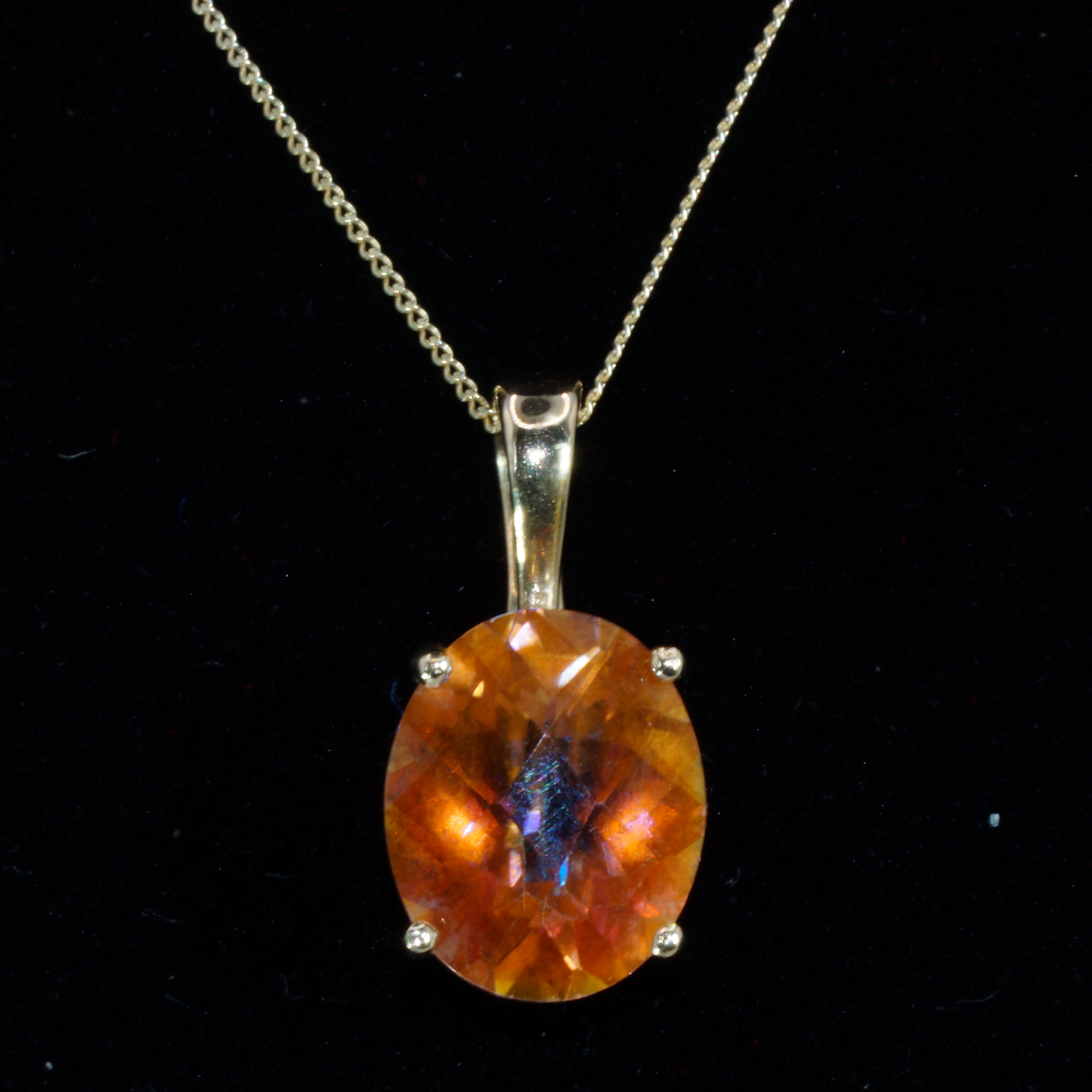 9ct Gold 20 Inch Chain Necklace Mystic Topaz Pendant Pre Owned - Image 2