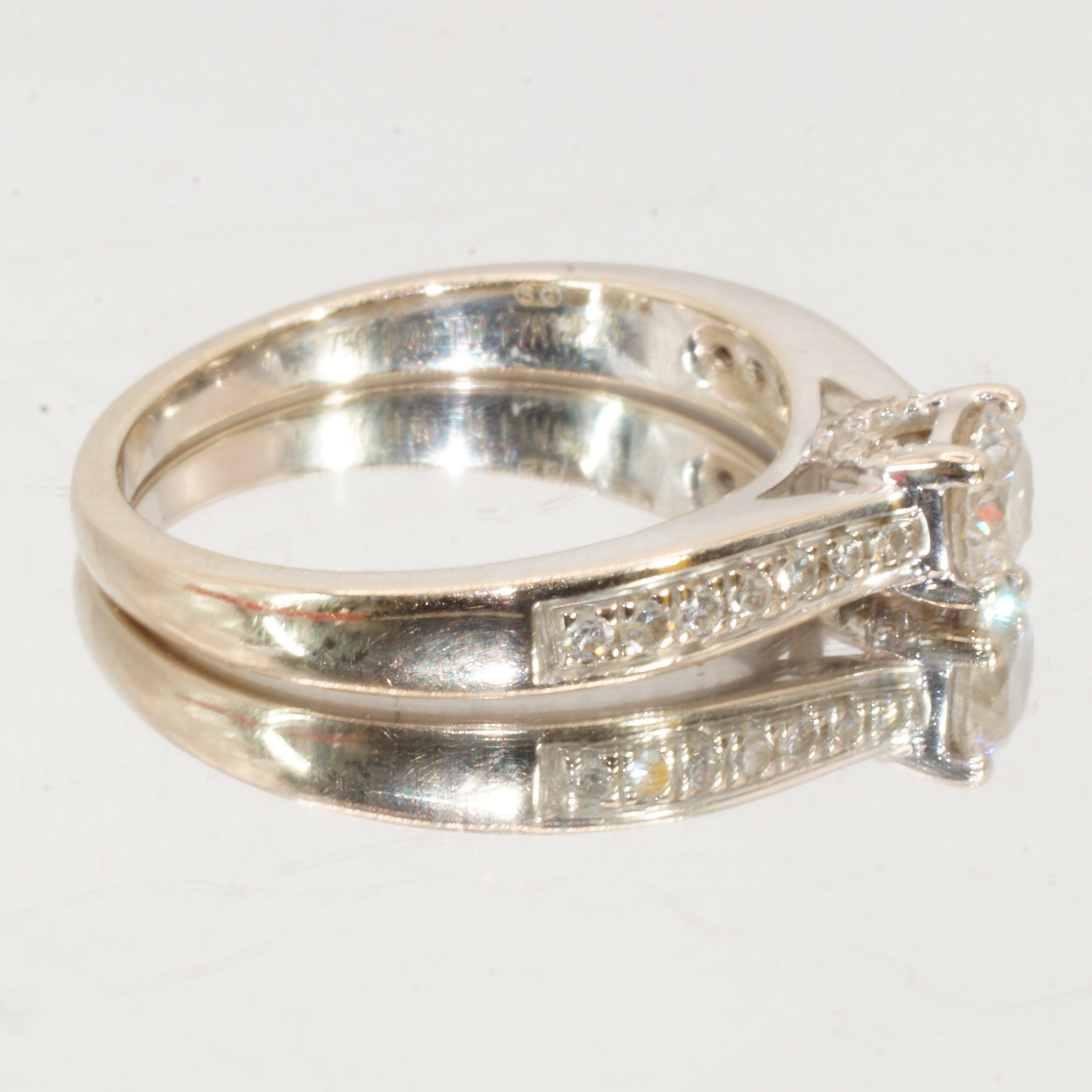 18ct White Gold Multi Diamond Ring Hallmark UK Size J PreOwned - Image 3