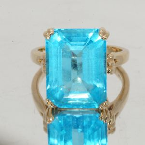 9ct Gold Topaz Statement Cocktail Ring UK Size N1/2 Pre Owned